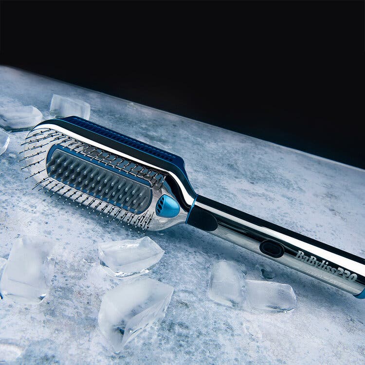 BaBylissPRO CryoCare Cold Brush for Smooth and Frizz Free Hair
