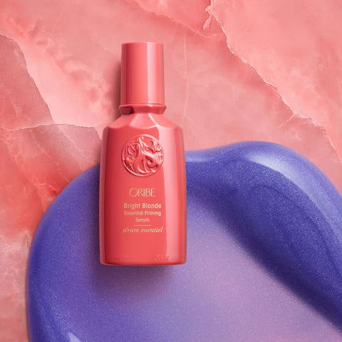 Infused with pearlised pigments, hydrating lavender flower extract and an illuminating complex, it tones, smooths and repairs — while delivering up to 230°C (450°F) heat protection.