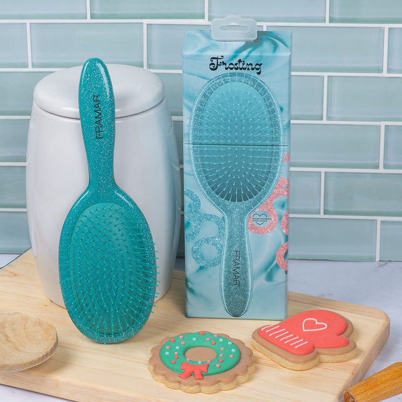 Framar Detangler Hair Brush Cookie Cutter - Frosting