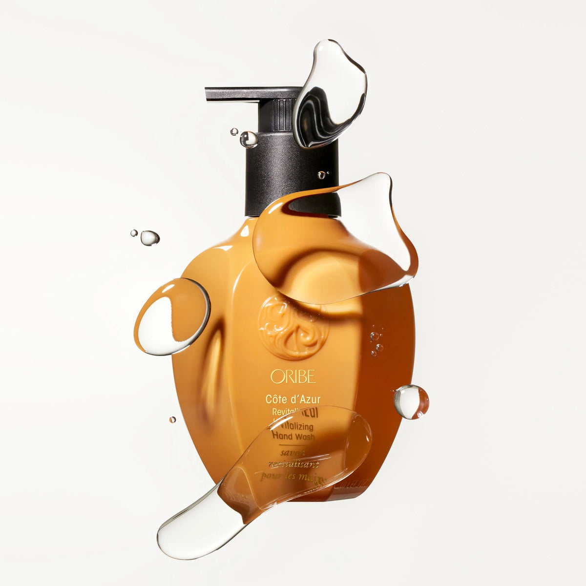 Scented with Oribe’s signature Cote dAzur fragrance, this rich hand cleanser infuses skin with softness and uplifts the senses with the sun-drenched blend of Mediterranean citrus and white butterfly jasmine