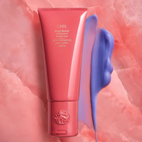 At 50ml, it’s a handy size for travel or trying the Bright Blonde range. For best results, pair with Oribe Bright Blonde Shampoo for Beautiful Colour.