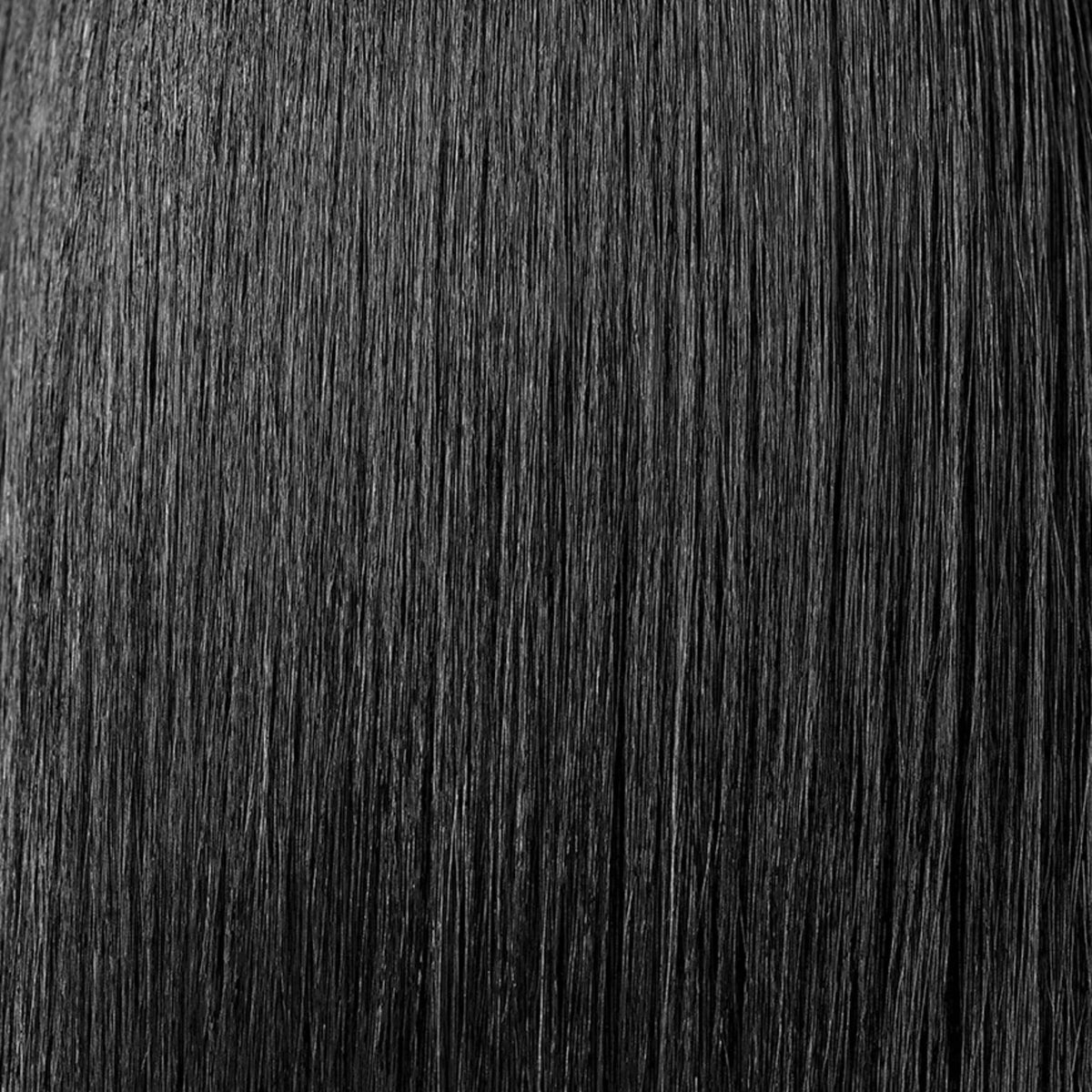 Achieve your best-ever blowout with Oribe Royal Blowout Heat Styling Spray — an ultra-lightweight mist that smoothes even the most unruly hair, speeds dry time, and leaves every strand with healthy body, softness, and luminous shine.