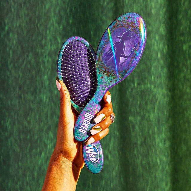 WetBrush Wicked Elphaba Detangling Kit Original Detangler + Bow Clip